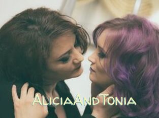 AliciaAndTonia