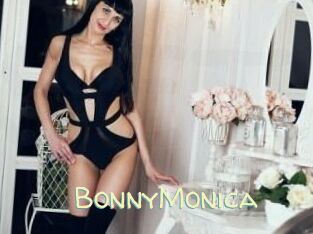 Bonny_Monica