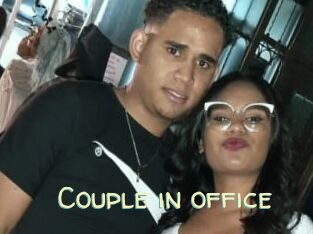 Couple_in_office