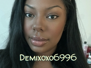 Demixoxo6996