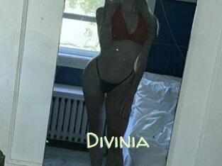 Divinia