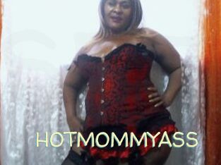 HOTMOMMYASS