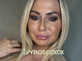 Ivyroseoxox
