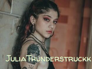 JuliaThunderstruckk