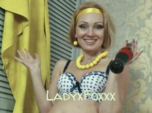 LadyxFoxxx