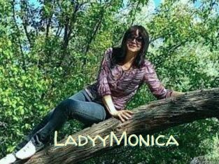 LadyyMonica Sexy Tchat