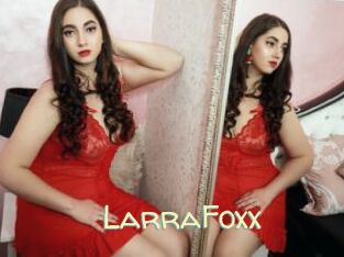 LarraFoxx
