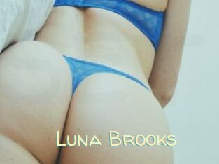 Luna_Brooks
