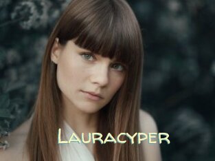 lauracyper Sexy Tchat