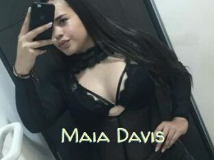 Maia_Davis