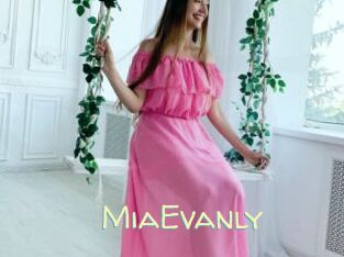 MiaEvanly