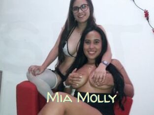 Mia_Molly