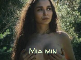 Mia_min