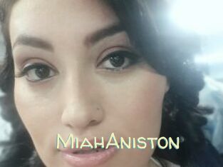 MiahAniston
