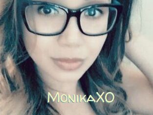 MonikaXO