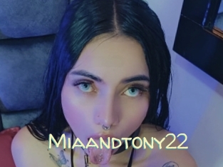 Miaandtony22