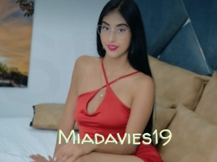 Miadavies19