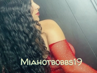 Miahotbobbs19