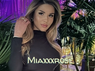 Miaxxxrose