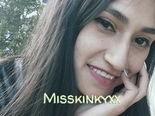 Misskinkyxx