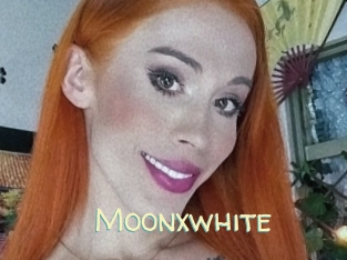 Moonxwhite