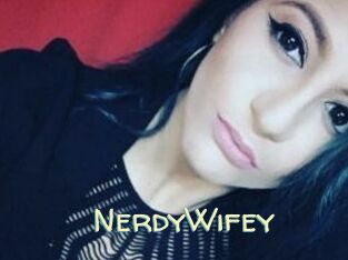 NerdyWifey