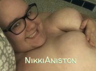 Nikki_Aniston
