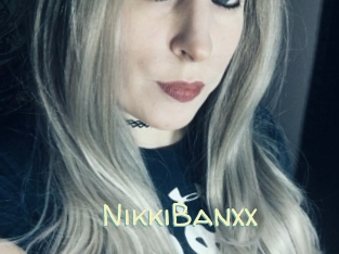 NikkiBanxx