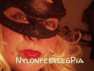 NylonfeetlegPia