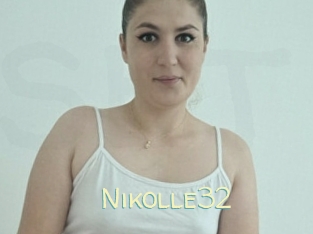 Nikolle32
