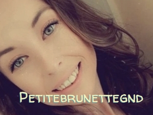 Petitebrunettegnd