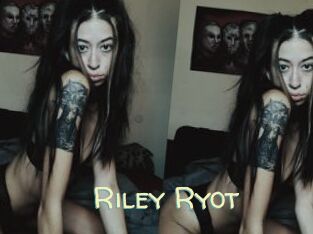 Riley_Ryot