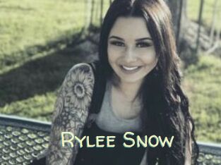 Rylee_Snow