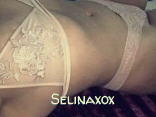 Selinaxox