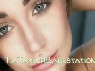 TiaTaylorBabestation