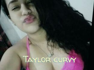 Taylor_curvy