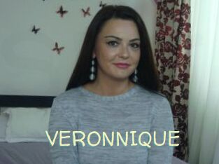 VERONNIQUE_