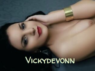 Vickydevonn